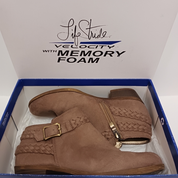 🔥 Life Stride Velocity with Memory Foam Adriana Booties Size 6.5 - Picture 6 of 10